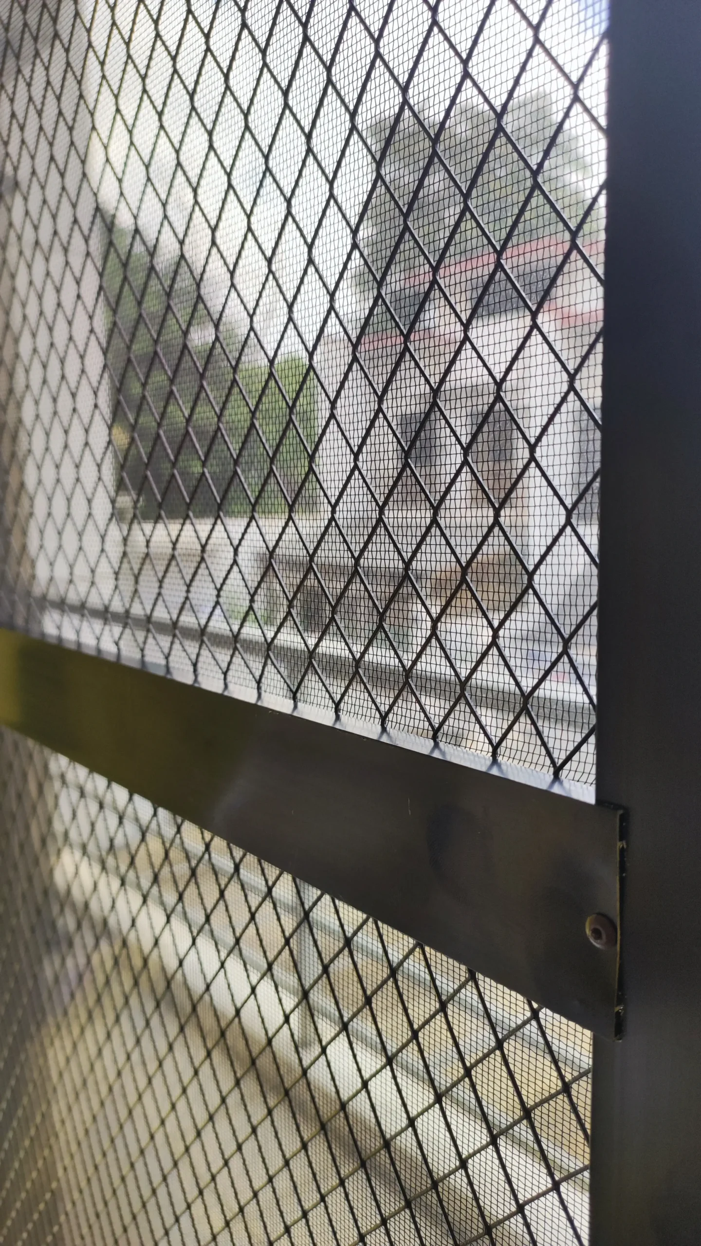 Screen Mesh Fixtures